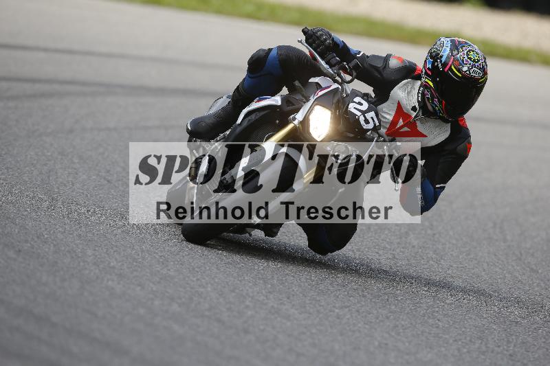 /Archiv-2024/29 12.06.2024 MOTO.CH Track Day ADR/Gruppe rot/25